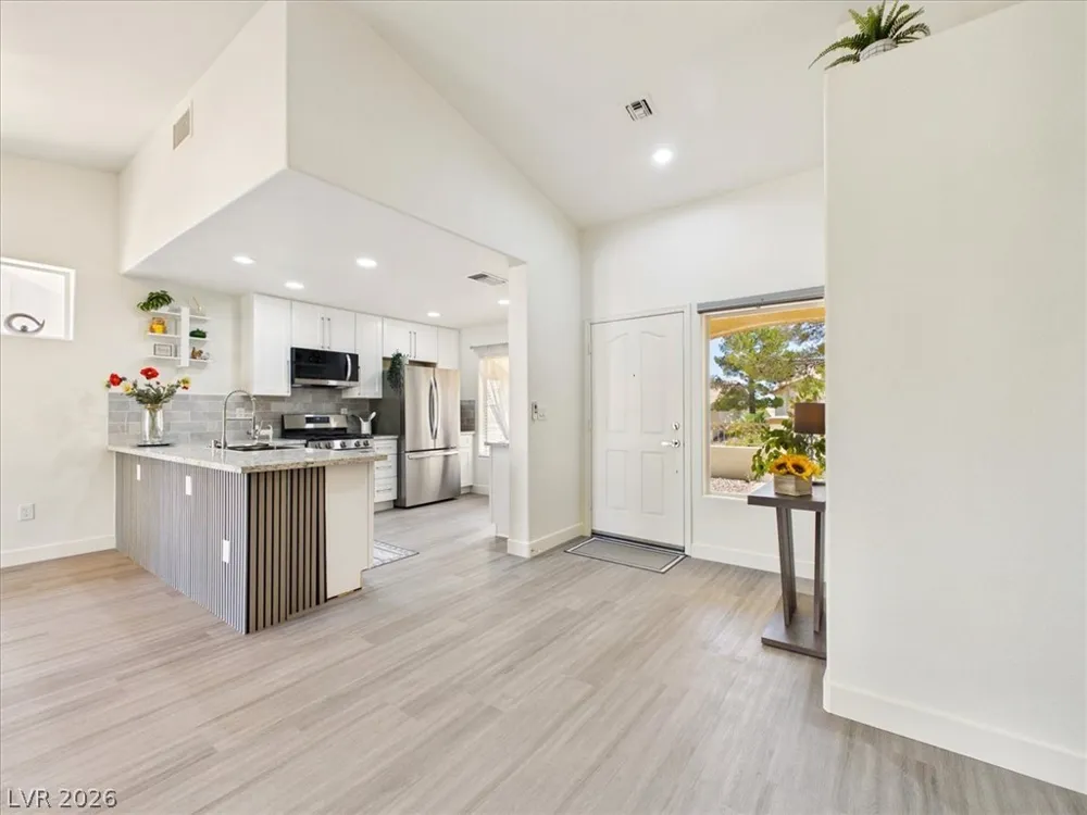 2833 Breakers Creek Drive Las Vegas, NV 89134