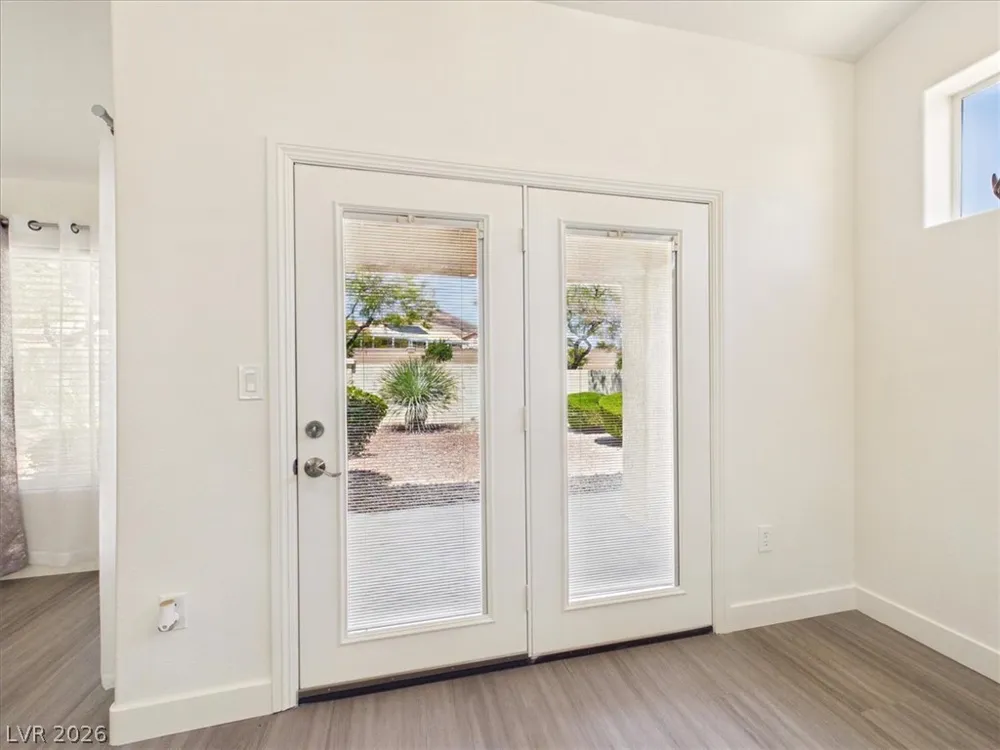 2833 Breakers Creek Drive Las Vegas, NV 89134