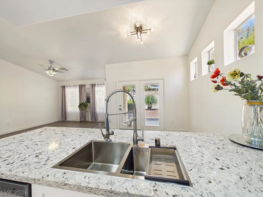 2833 Breakers Creek Drive Las Vegas, NV 89134