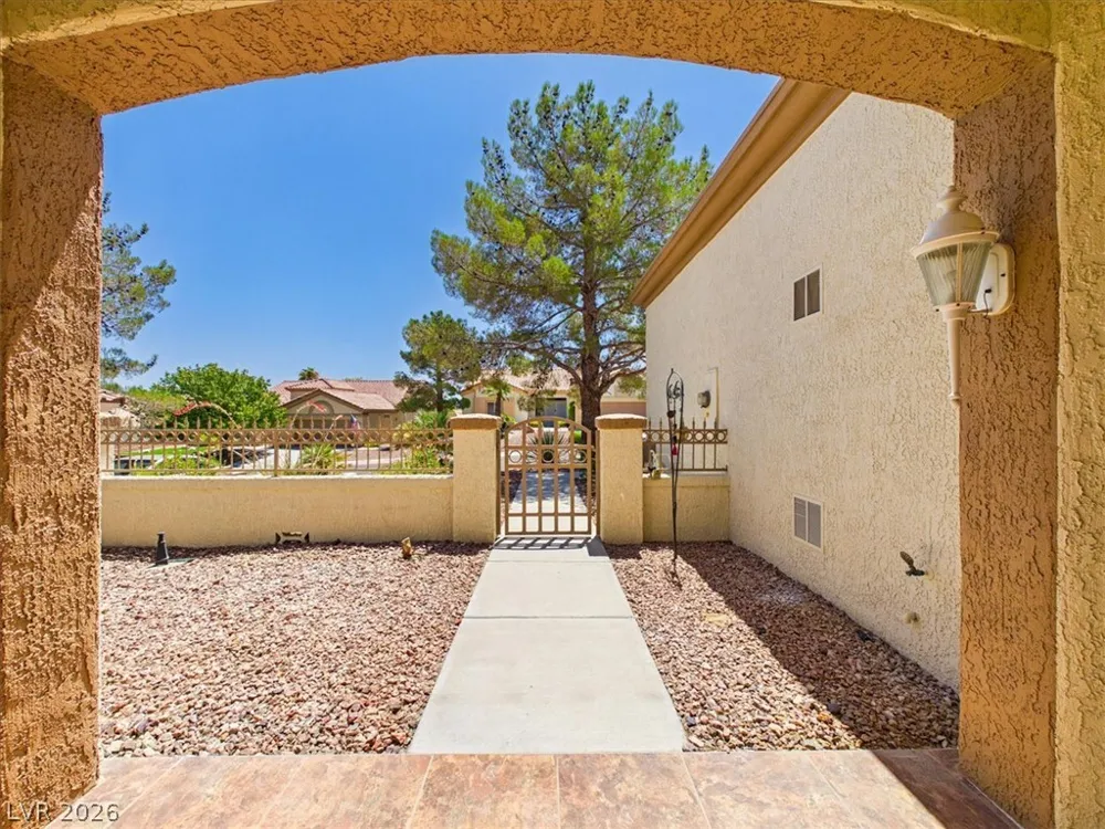 2833 Breakers Creek Drive Las Vegas, NV 89134