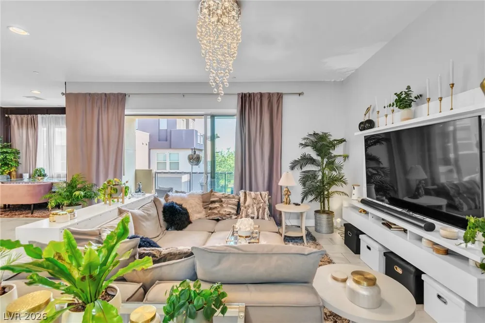 11250 Cactus Tower Avenue #102 Las Vegas, NV 89135
