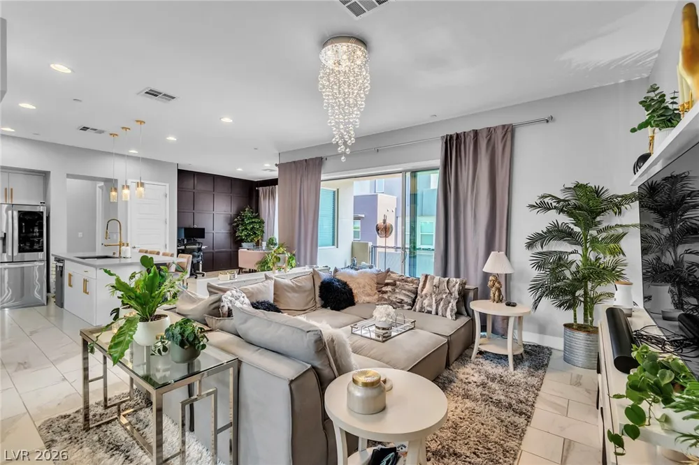 11250 Cactus Tower Avenue #102 Las Vegas, NV 89135