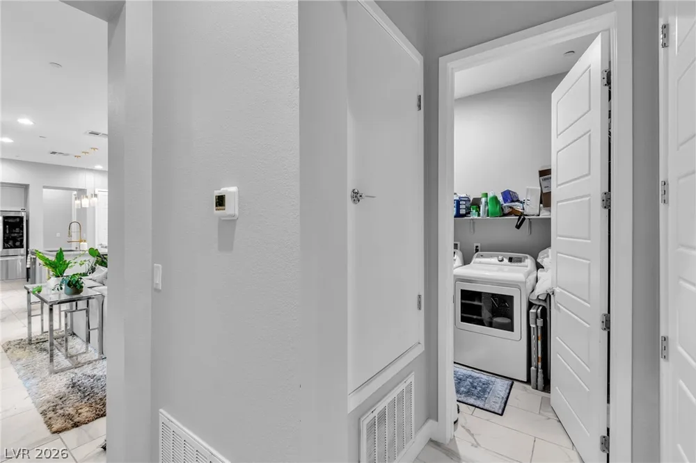 11250 Cactus Tower Avenue #102 Las Vegas, NV 89135