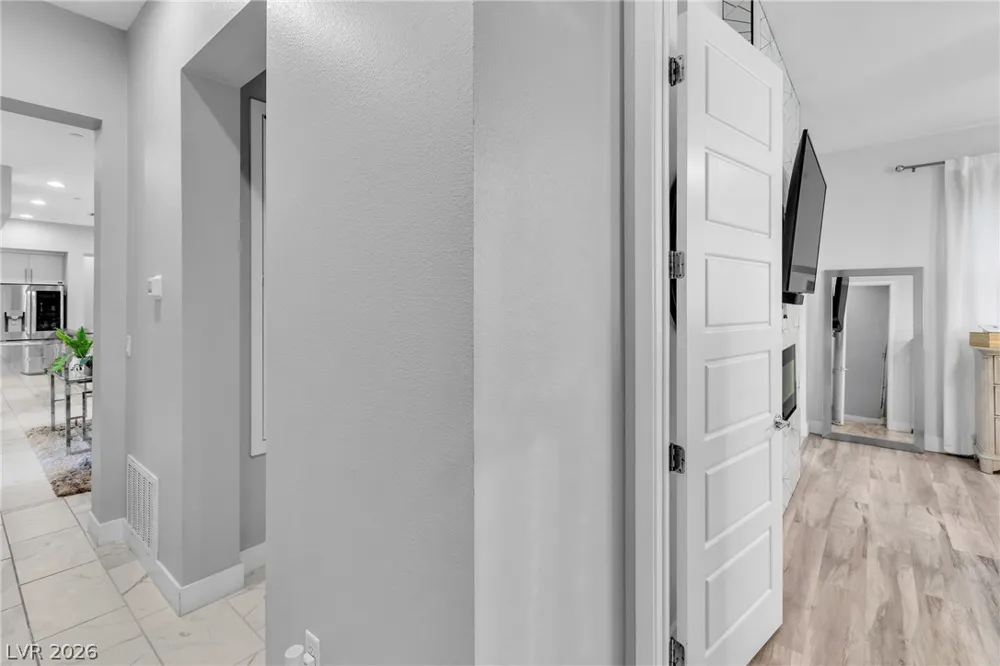 11250 Cactus Tower Avenue #102 Las Vegas, NV 89135