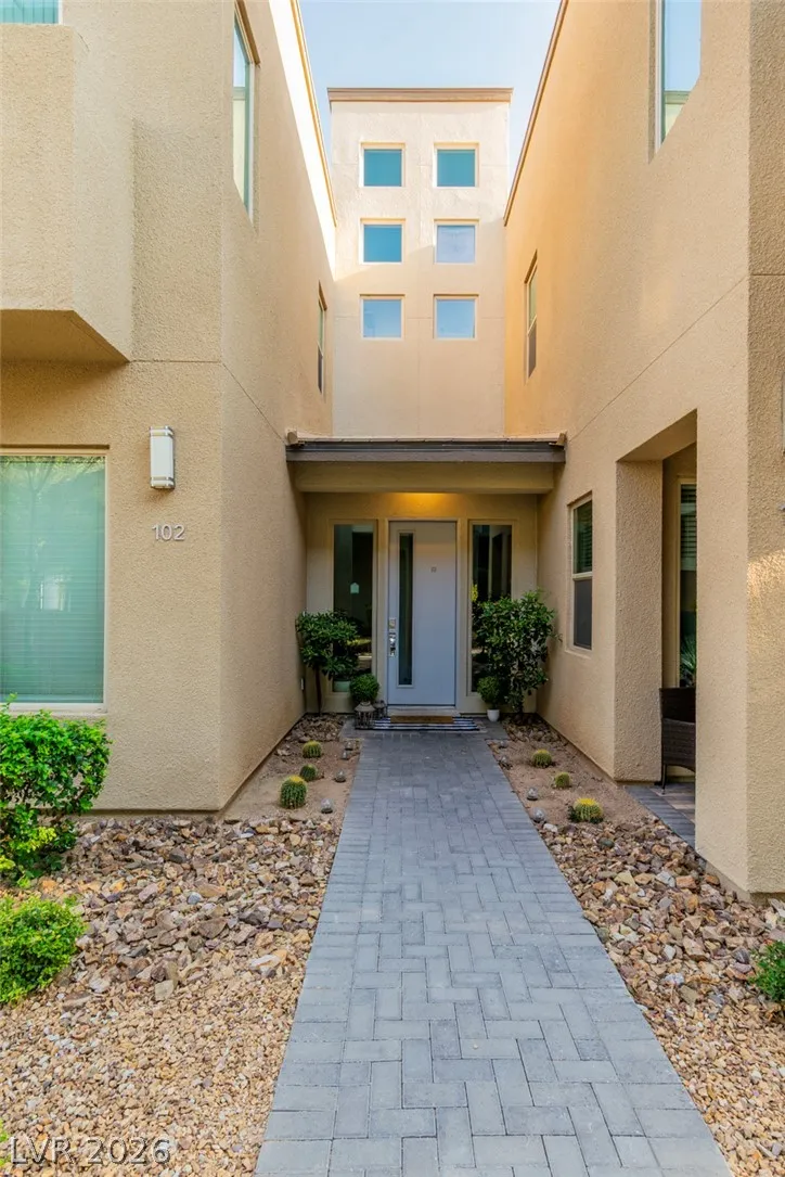 11250 Cactus Tower Avenue #102 Las Vegas, NV 89135