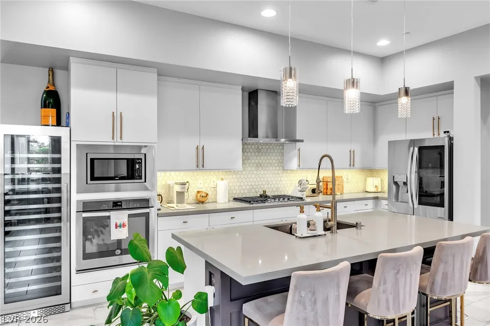 11250 Cactus Tower Avenue #102 Las Vegas, NV 89135