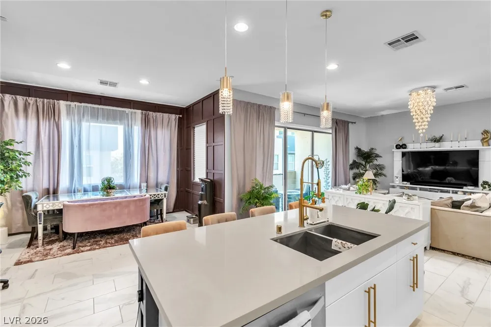 11250 Cactus Tower Avenue #102 Las Vegas, NV 89135
