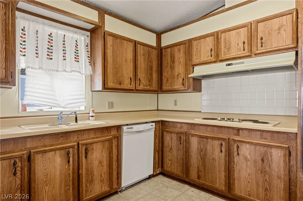 203 Trailzend Avenue Overton, NV 89040