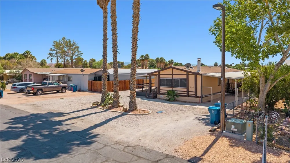 203 Trailzend Avenue Overton, NV 89040