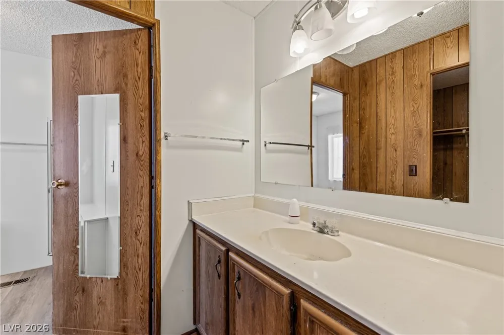 203 Trailzend Avenue Overton, NV 89040