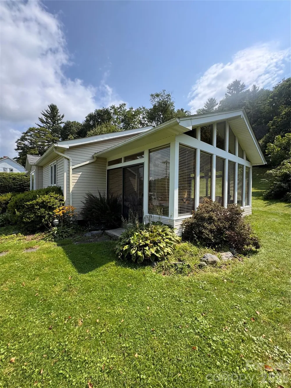 189 Old NC 181 Highway Newland, NC 28657