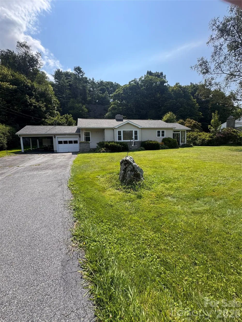 189 Old NC 181 Highway Newland, NC 28657