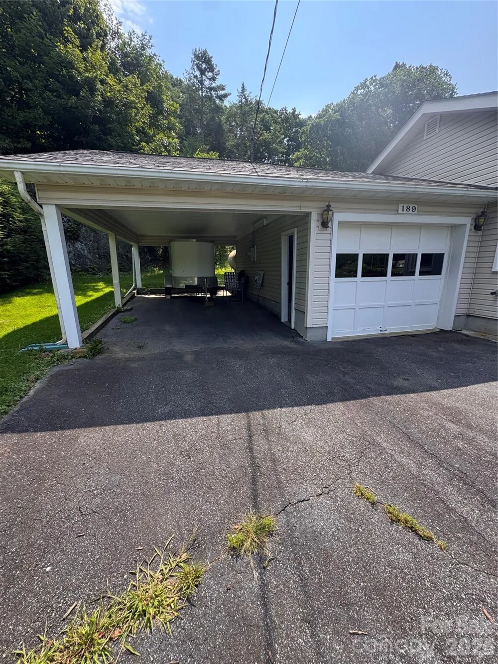 189 Old NC 181 Highway Newland, NC 28657