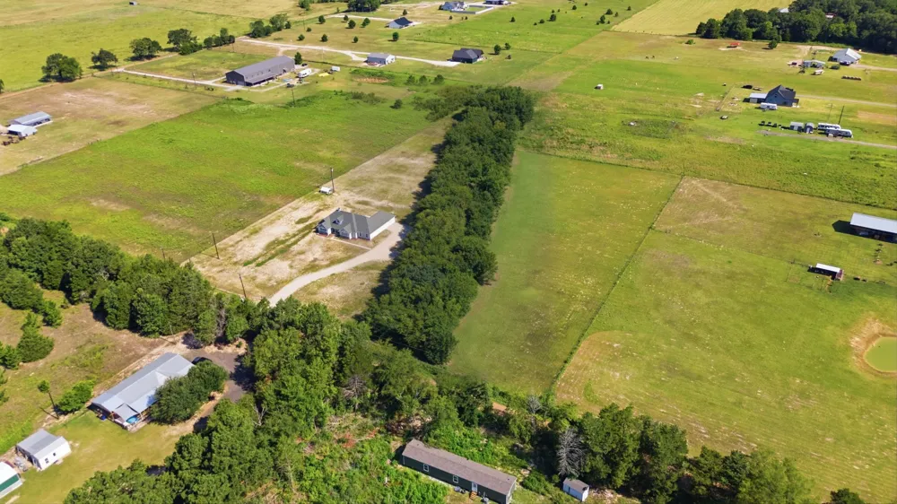 8520 County Road 3614 Murchison, TX 75778