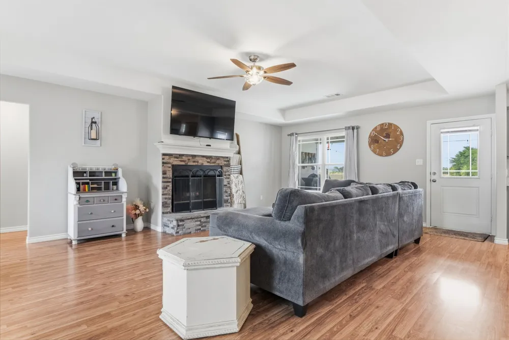 8520 County Road 3614 Murchison, TX 75778