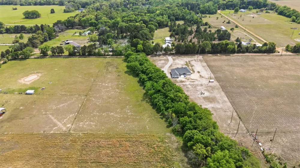 8520 County Road 3614 Murchison, TX 75778