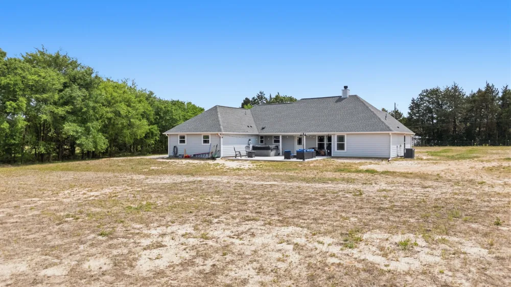 8520 County Road 3614 Murchison, TX 75778