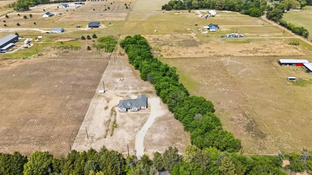 8520 County Road 3614 Murchison, TX 75778