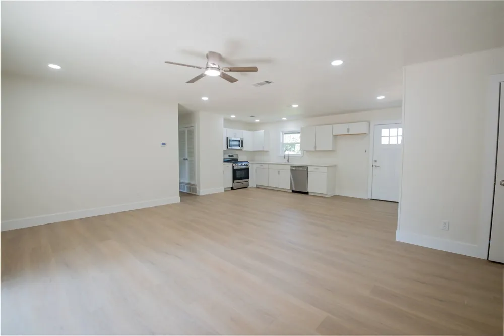 224 Southway Drive Everman, TX 76140