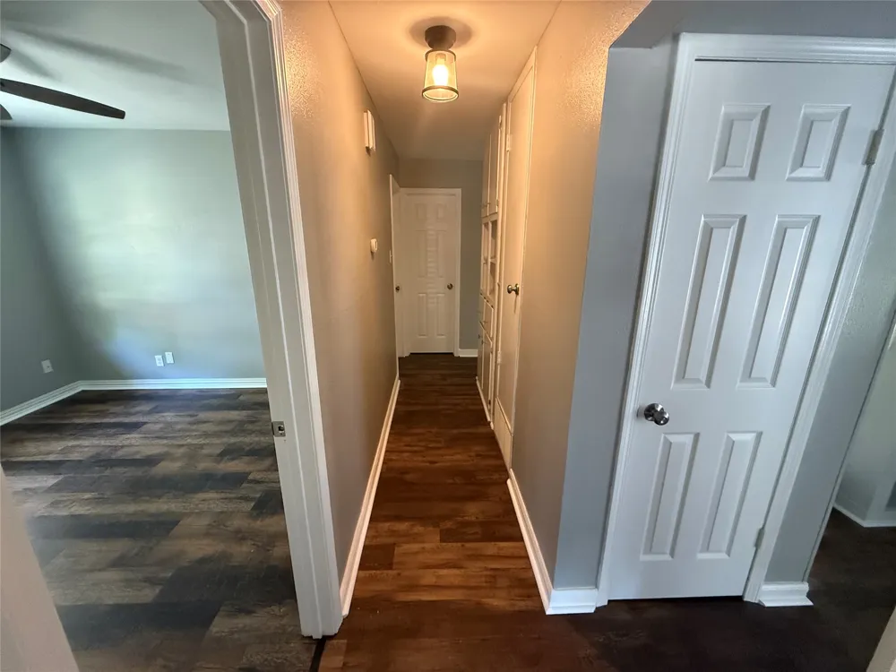 300 S Joyce Street Lacy Lakeview, TX 76705