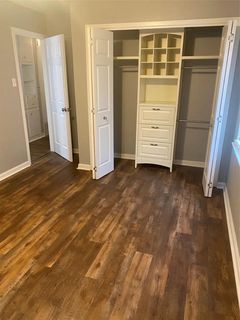 300 S Joyce Street Lacy Lakeview, TX 76705