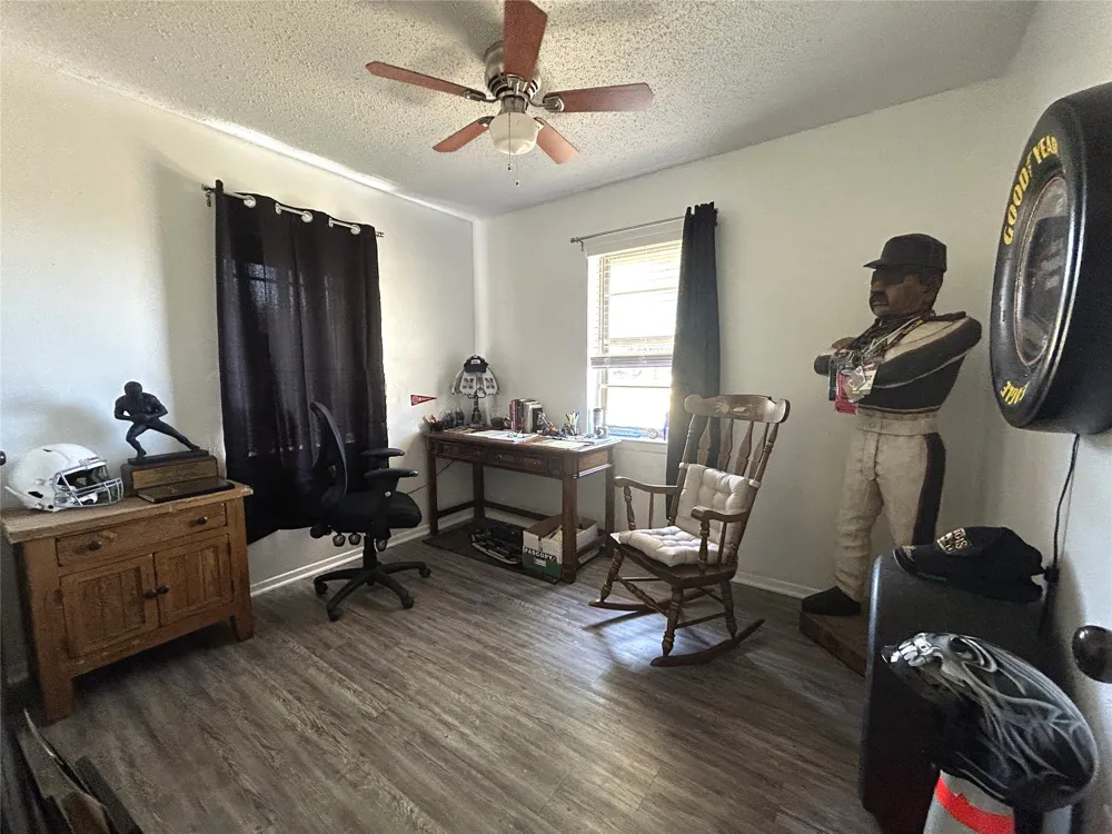 1689 W FM 898 Bonham, TX 75418