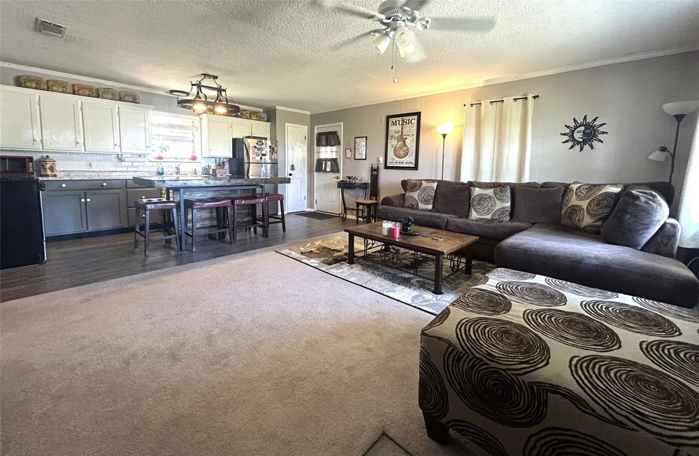 1689 W FM 898 Bonham, TX 75418