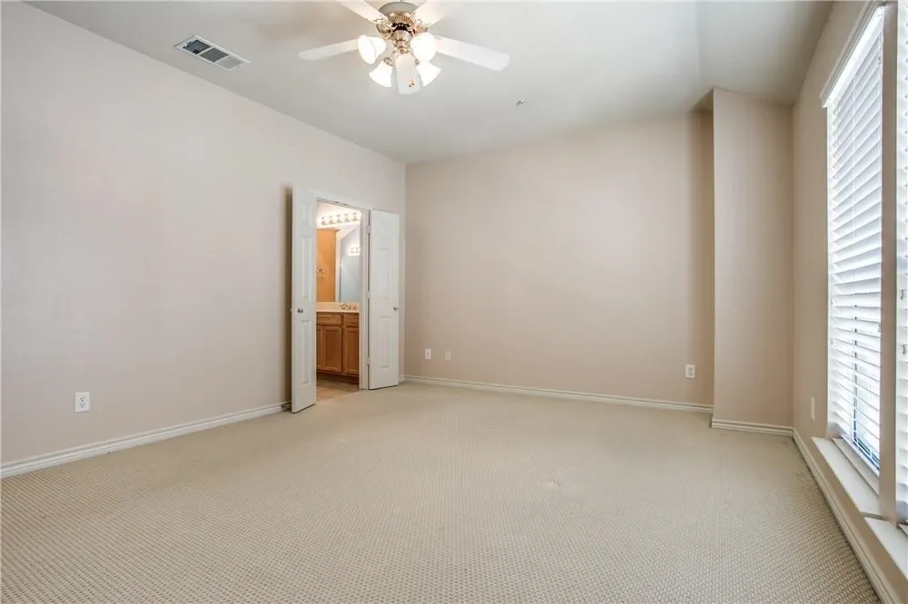 2415 Stutz Drive #D Dallas, TX 75235