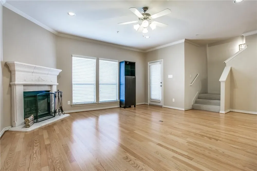 2415 Stutz Drive #D Dallas, TX 75235