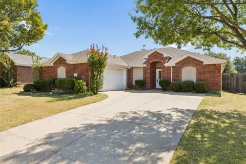 106 Windy Knoll Lane
