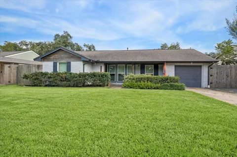 5417 Nina Lee Lane