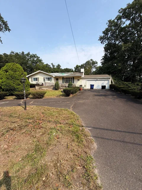 635 LAKEHURST ROAD