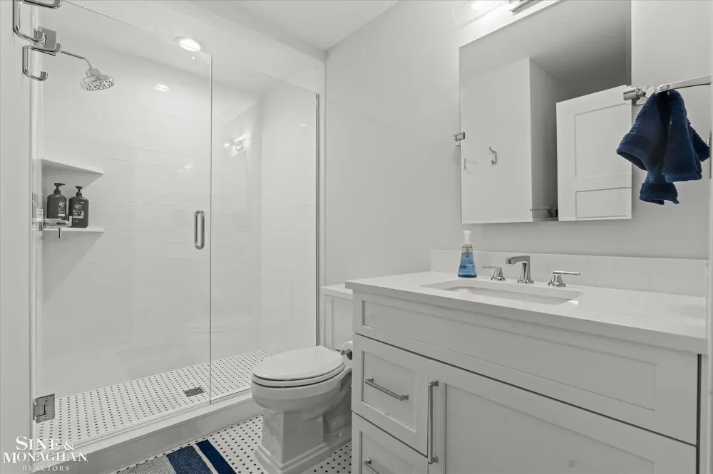 361 Moselle Place Grosse Pointe Farms City, MI 48236