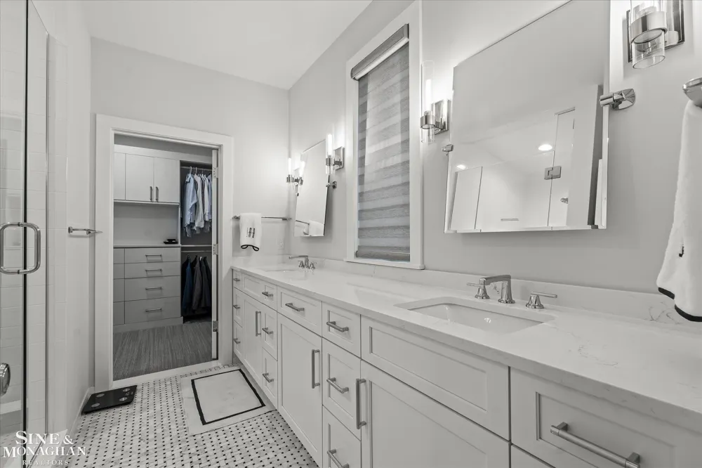 361 Moselle Place Grosse Pointe Farms City, MI 48236