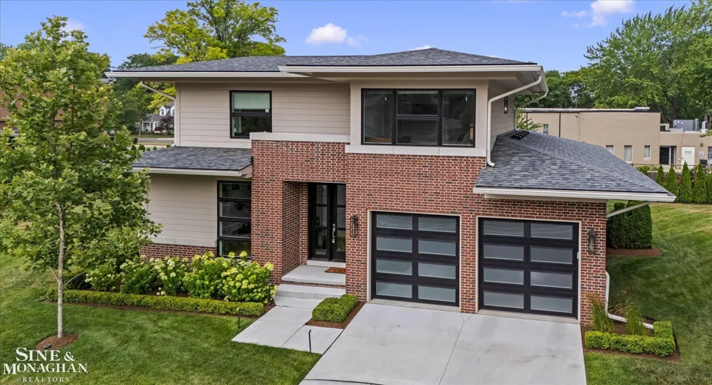 361 Moselle Place Grosse Pointe Farms City, MI 48236