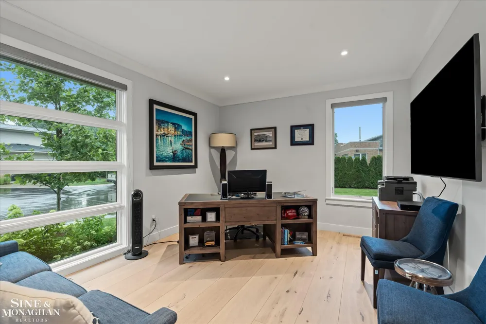 361 Moselle Place Grosse Pointe Farms City, MI 48236