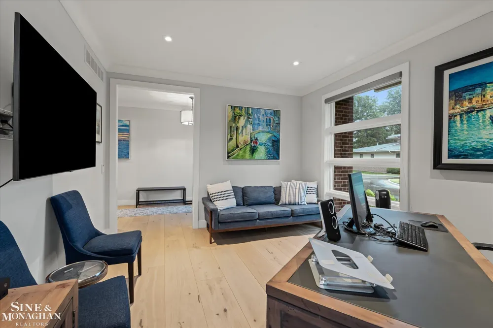 361 Moselle Place Grosse Pointe Farms City, MI 48236