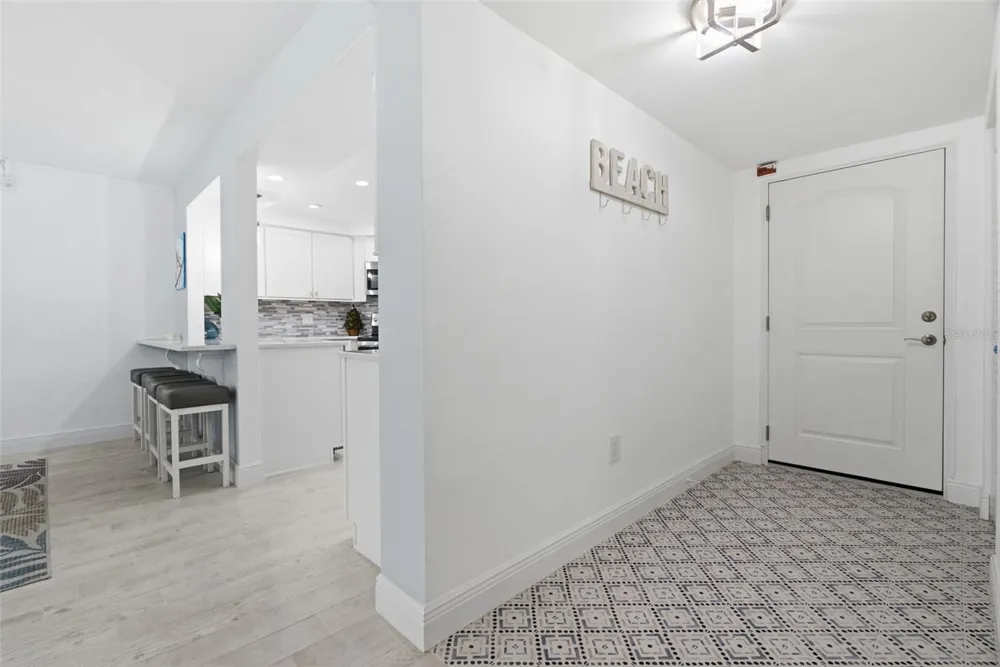 298 SKIFF POINT #103 Clearwater, FL 33767