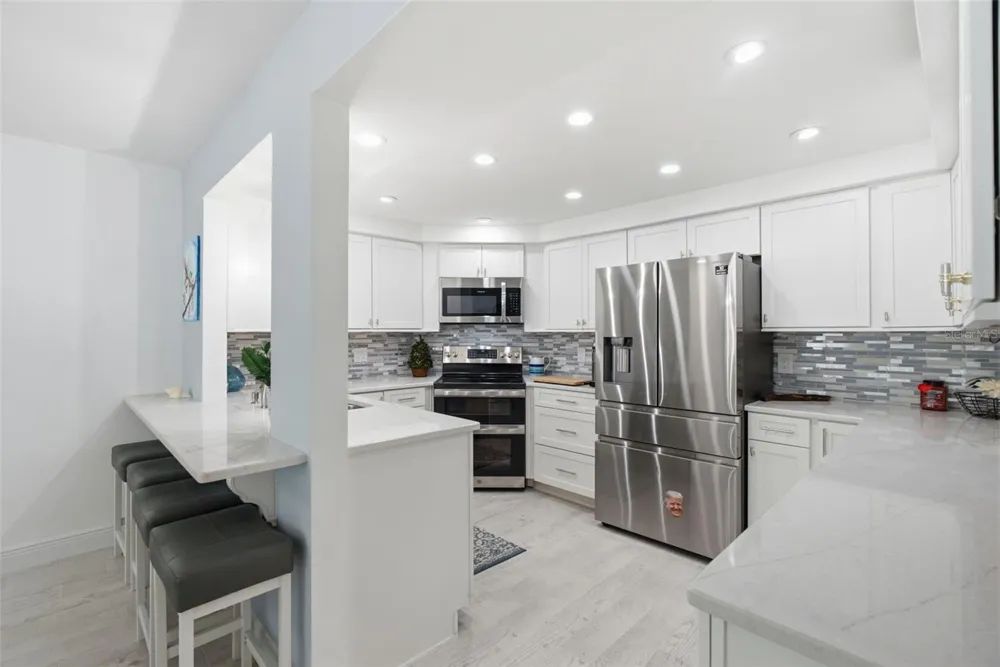 298 SKIFF POINT #103 Clearwater, FL 33767