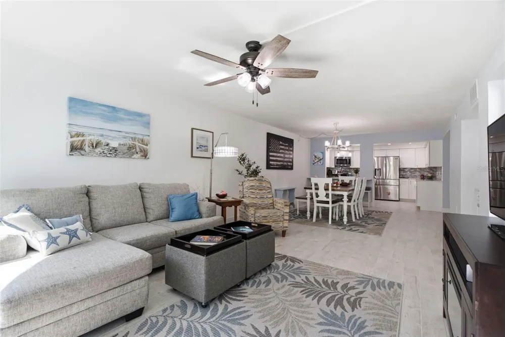 298 SKIFF POINT #103 Clearwater, FL 33767