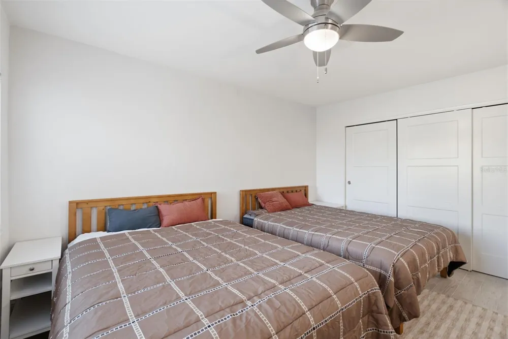 298 SKIFF POINT #103 Clearwater, FL 33767