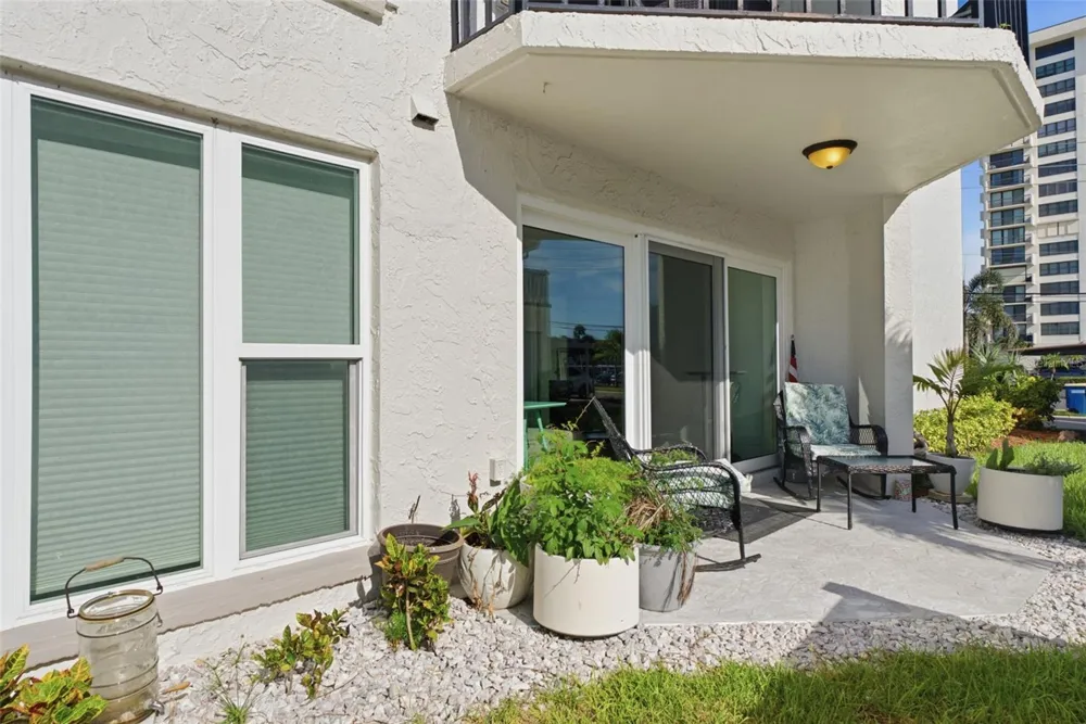 298 SKIFF POINT #103 Clearwater, FL 33767