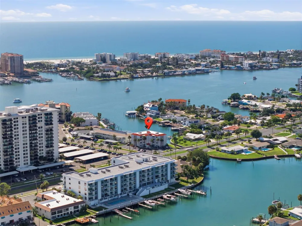 298 SKIFF POINT #103 Clearwater, FL 33767