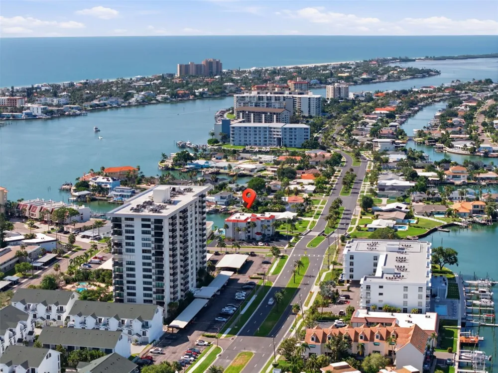 298 SKIFF POINT #103 Clearwater, FL 33767
