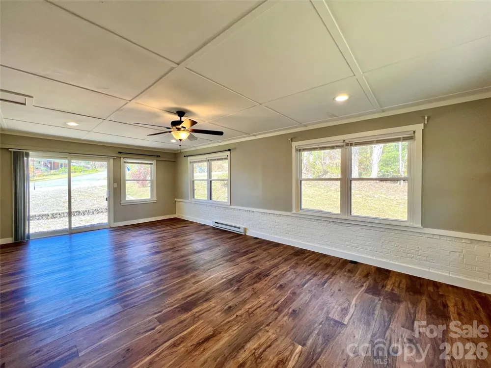 3 Mount Royal Drive Arden, NC 28704