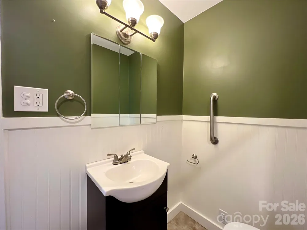 3 Mount Royal Drive Arden, NC 28704