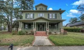 311 E and West Street