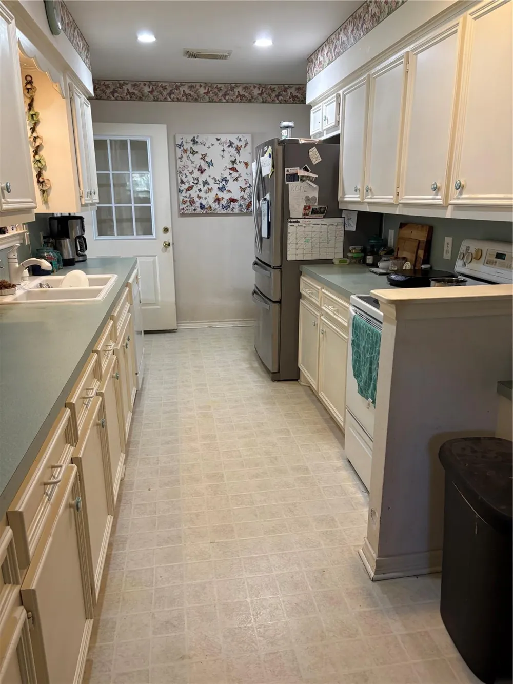 192 Moon Beam Drive Trinity, TX 75862