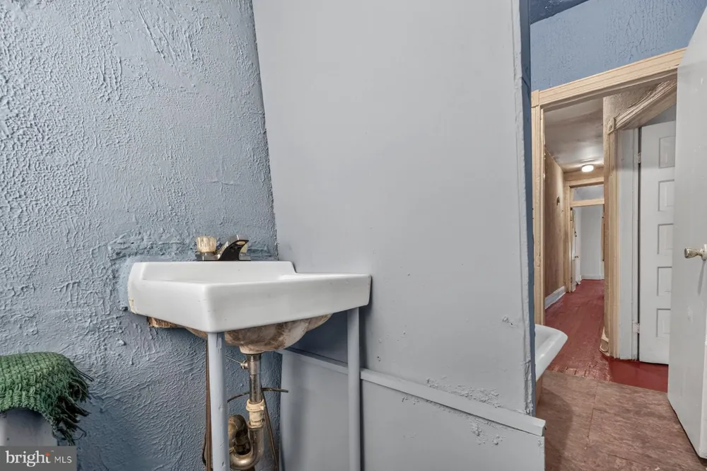 1712 POPLAR GROVE STREET Baltimore, MD 21216