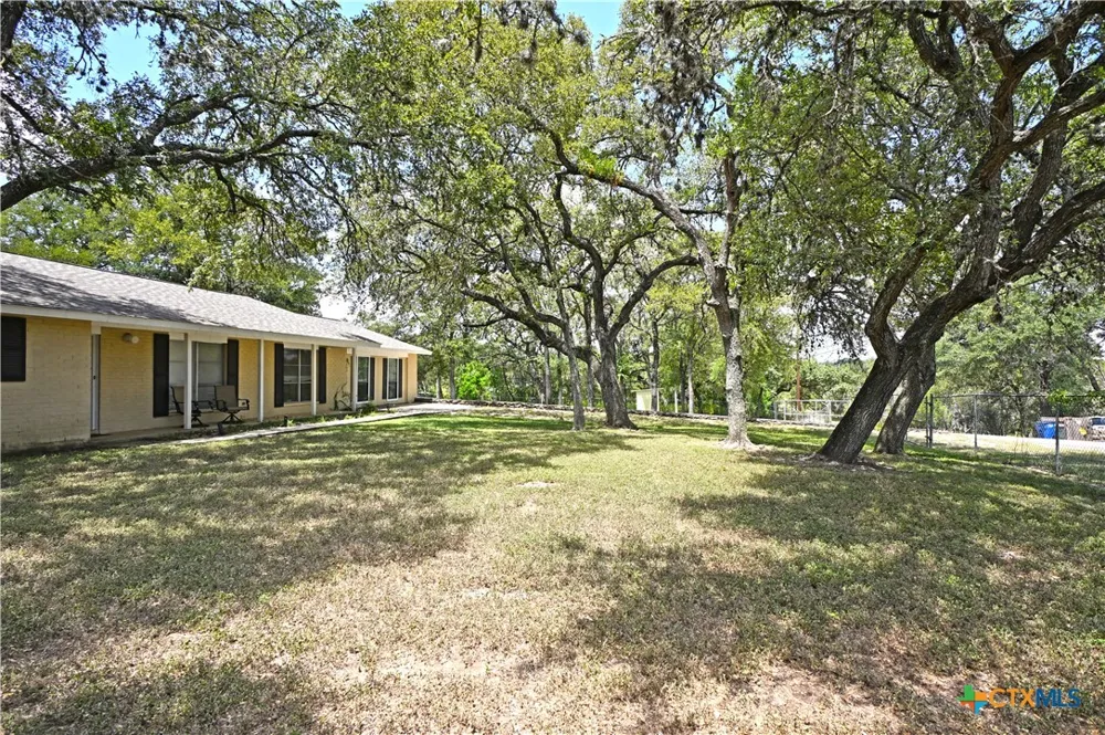 321 High Low Drive New Braunfels, TX 78132